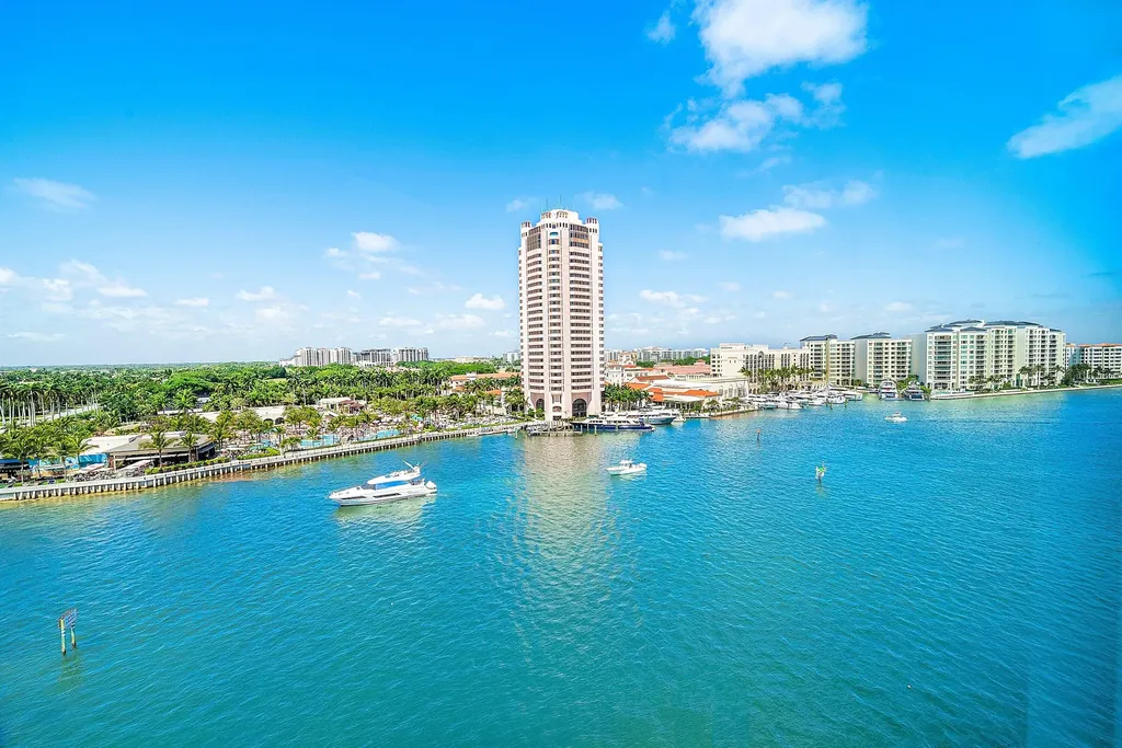 701 E Camino Real Boca Raton FL 33432