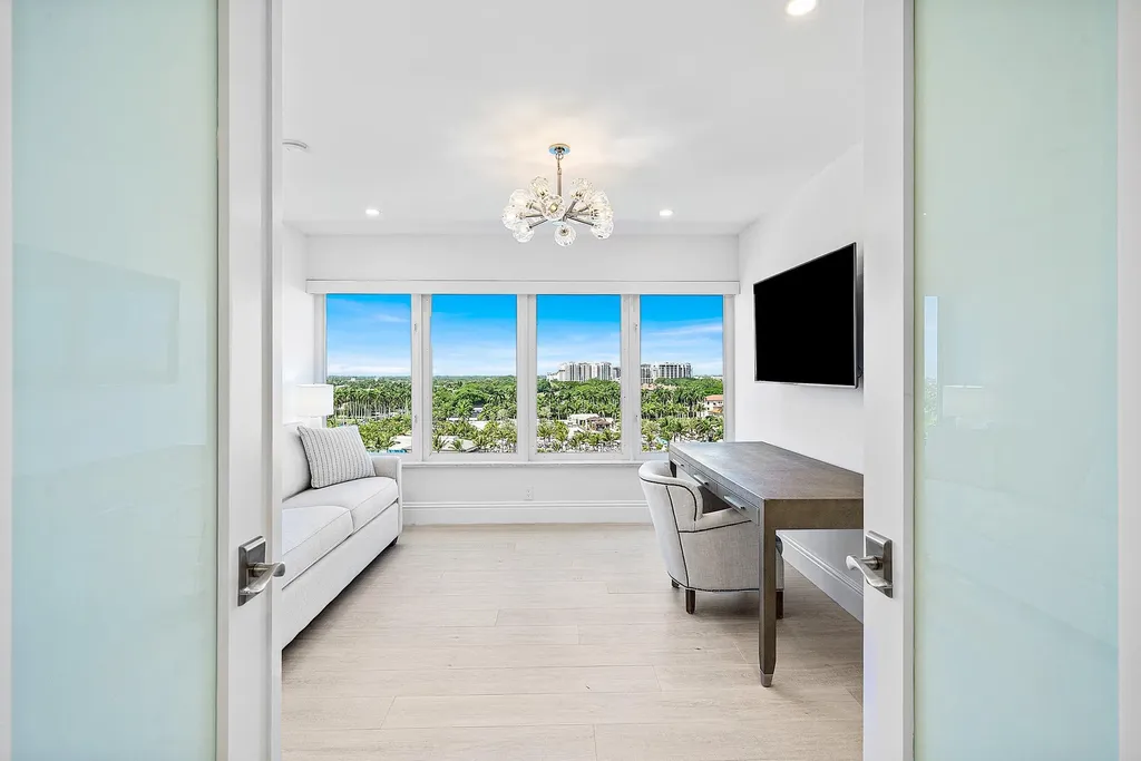 701 E Camino Real Boca Raton FL 33432