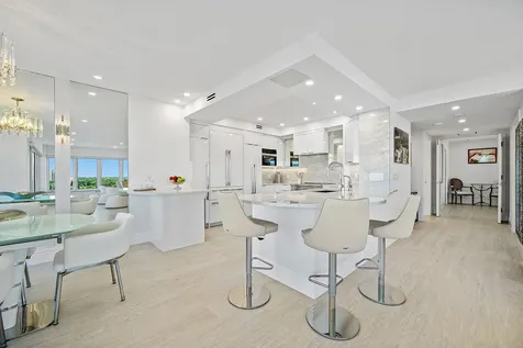 701 E Camino Real Boca Raton FL 33432
