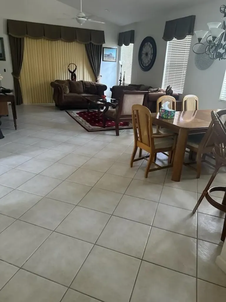 6037 Rossmoor Lakes Court Boynton Beach FL 33437