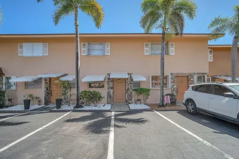 450 SE 7th Street Dania Beach FL 33004