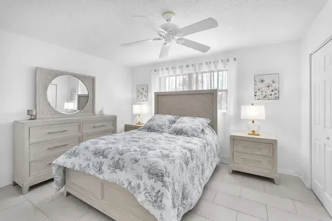 450 SE 7th Street Dania Beach FL 33004