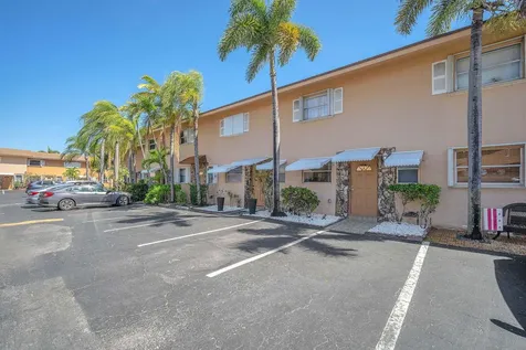 450 SE 7th Street Dania Beach FL 33004