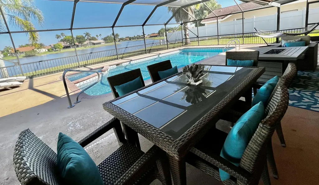 20725 Waters Edge Court Boca Raton FL 33498