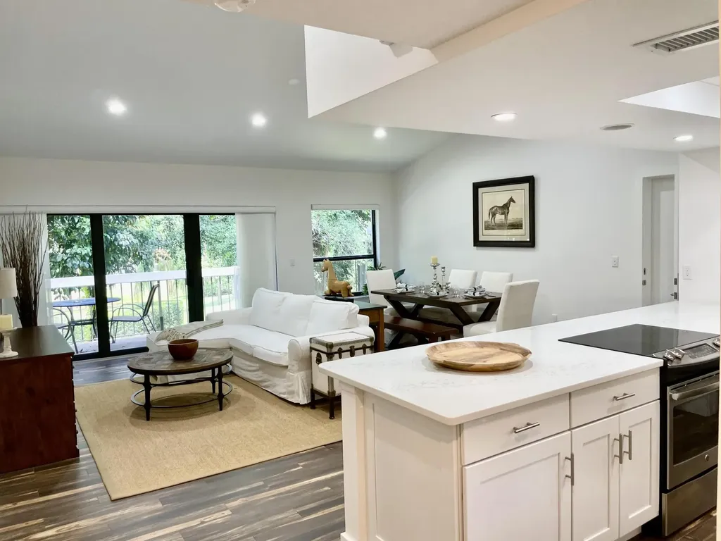 11863 Wimbledon Circle Wellington FL 33414