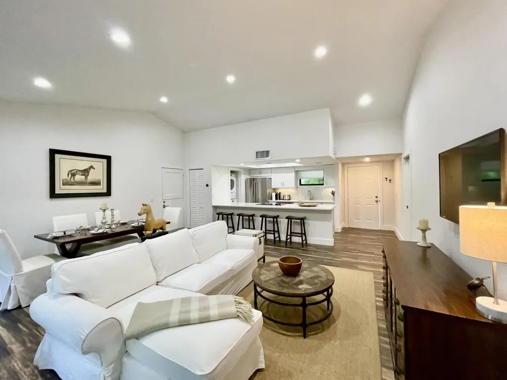 11863 Wimbledon Circle Wellington FL 33414