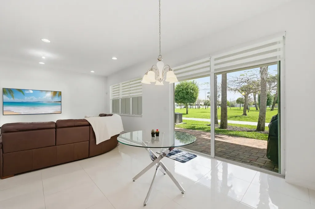 54 Palm Lane Royal Palm Beach FL 33411