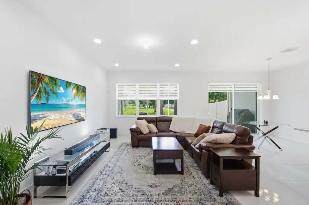 54 Palm Lane Royal Palm Beach FL 33411