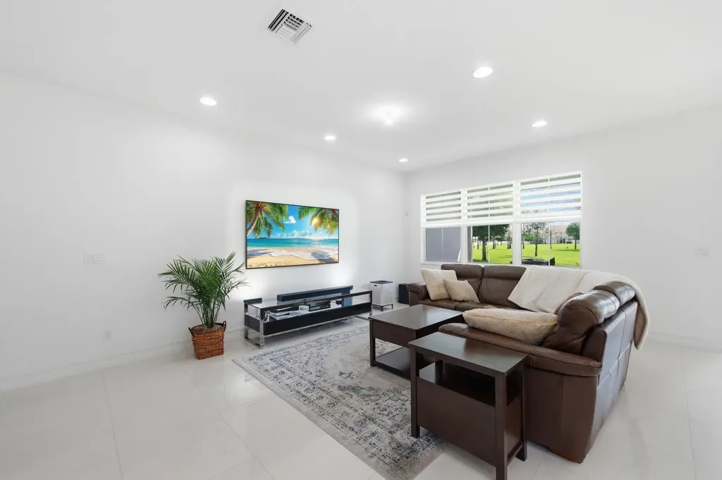 54 Palm Lane Royal Palm Beach FL 33411