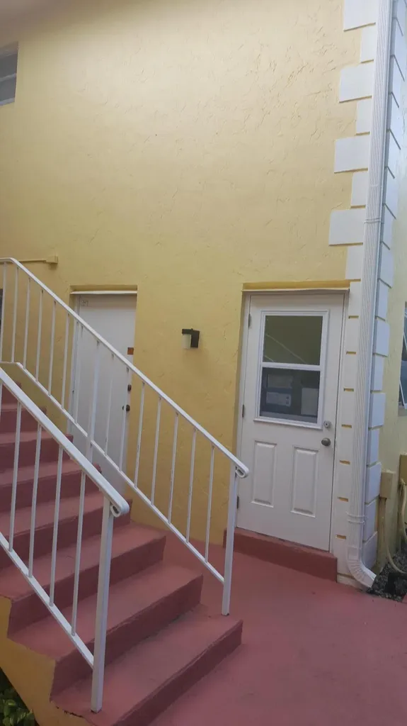1420 SE 4th Avenue Pompano Beach FL