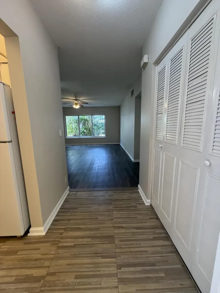 1420 SE 4th Avenue Pompano Beach FL