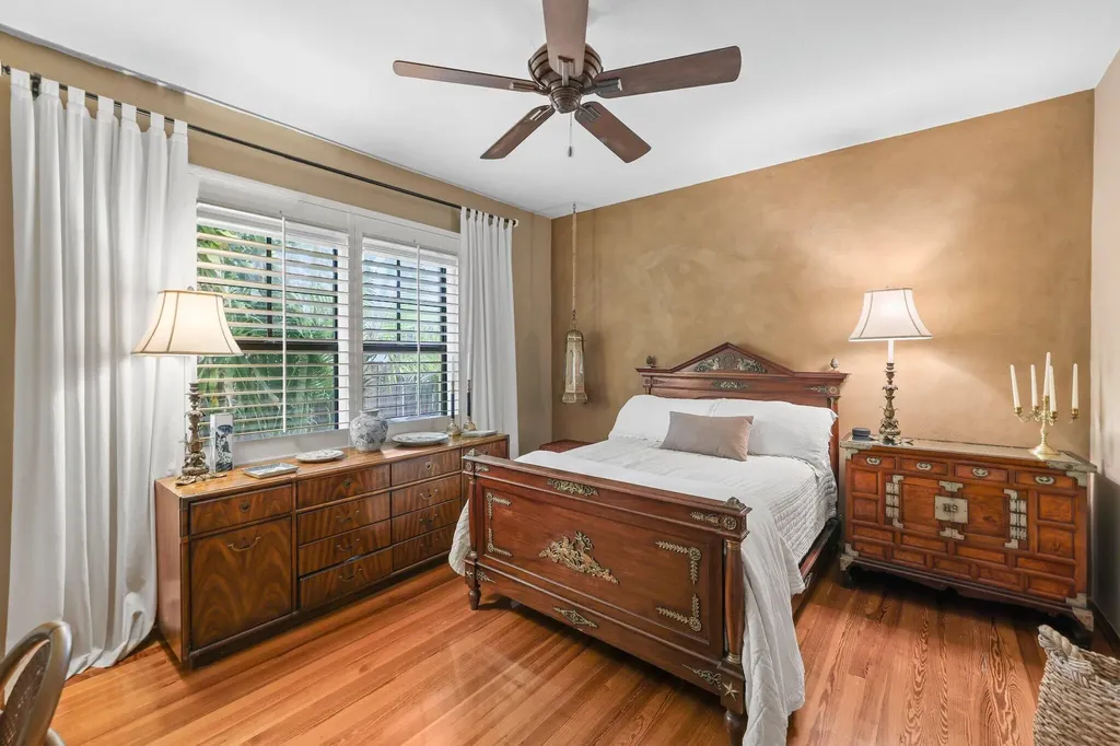 605 Sunset Road West Palm Beach FL 33401