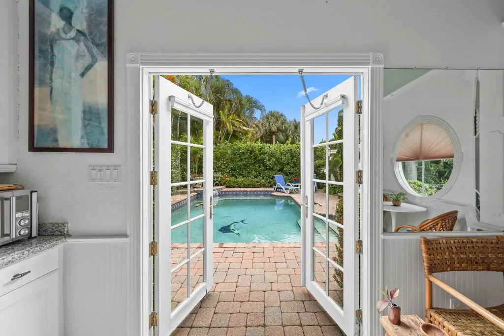 605 Sunset Road West Palm Beach FL 33401