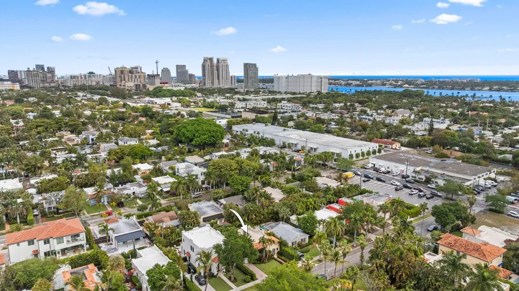 605 Sunset Road West Palm Beach FL 33401