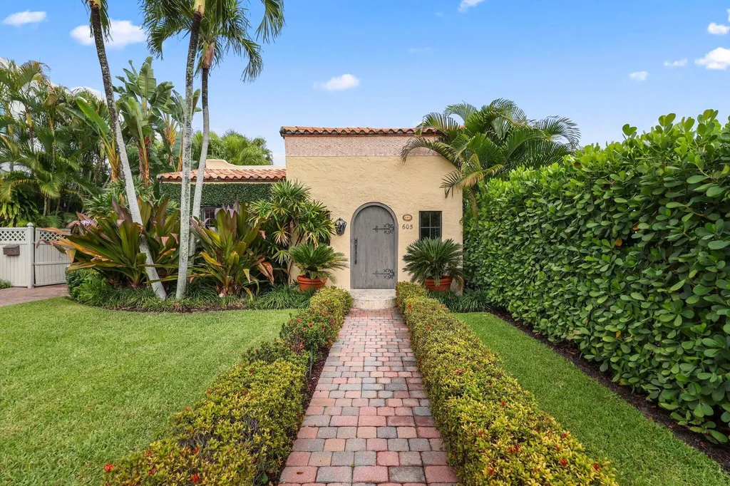 605 Sunset Road West Palm Beach FL 33401