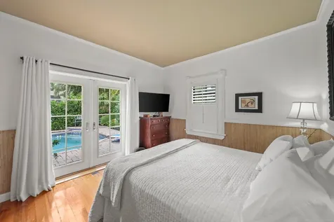 605 Sunset Road West Palm Beach FL 33401