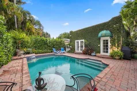 605 Sunset Road West Palm Beach FL 33401