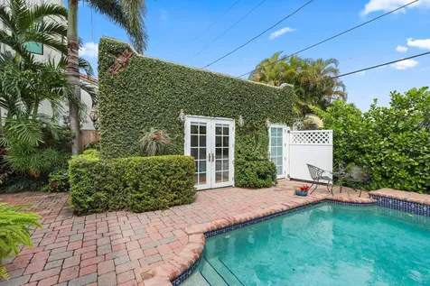 605 Sunset Road West Palm Beach FL 33401