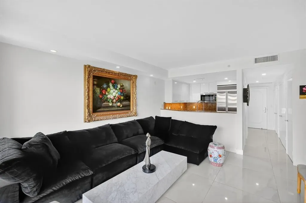 3350 SW 27th Avenue Coconut Grove FL 33133