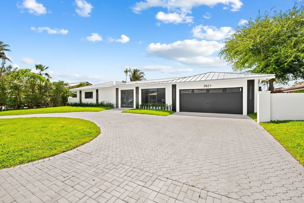 3821 NE 26th Avenue Lighthouse Point FL 33064