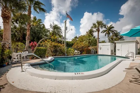 1520 Mckinley Street Hollywood FL 33020