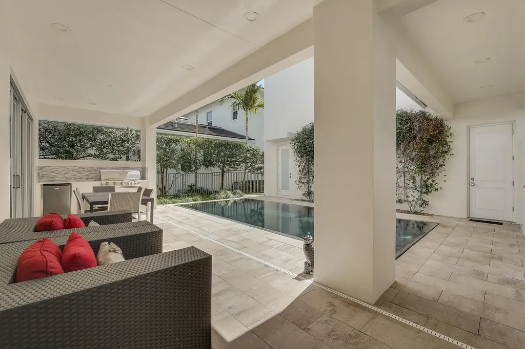 1022 Faulkner Terrace Palm Beach Gardens FL 33418