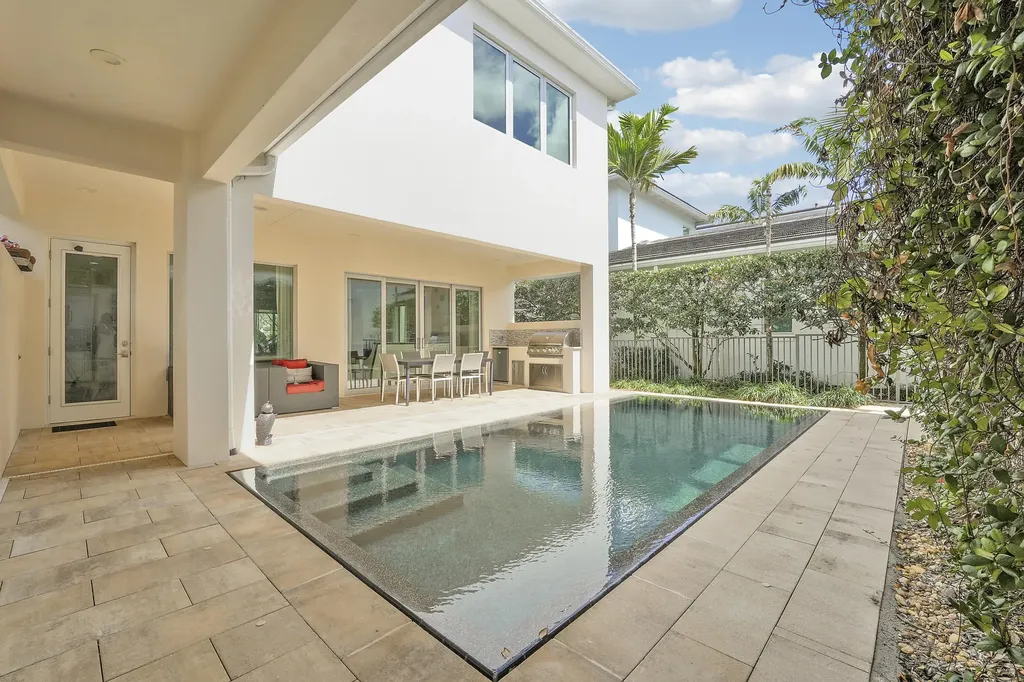 1022 Faulkner Terrace Palm Beach Gardens FL 33418