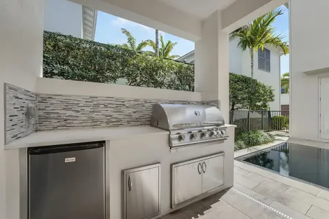 1022 Faulkner Terrace Palm Beach Gardens FL 33418