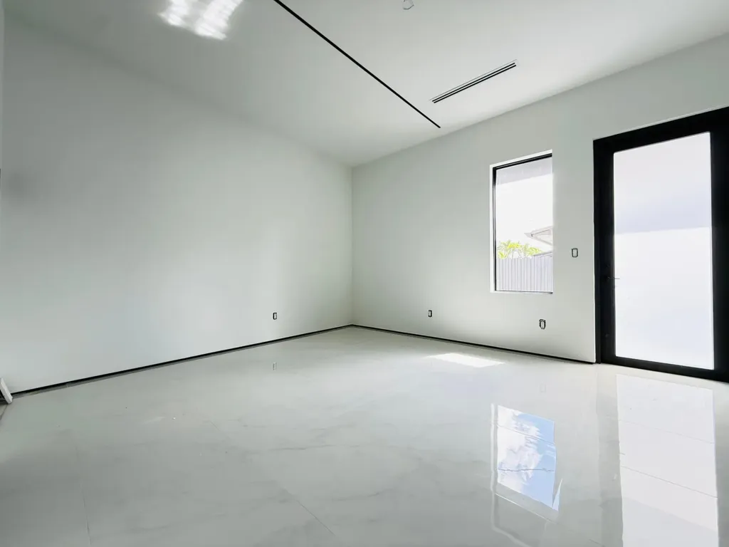 8966 SW 40th Terrace Miami FL 33165