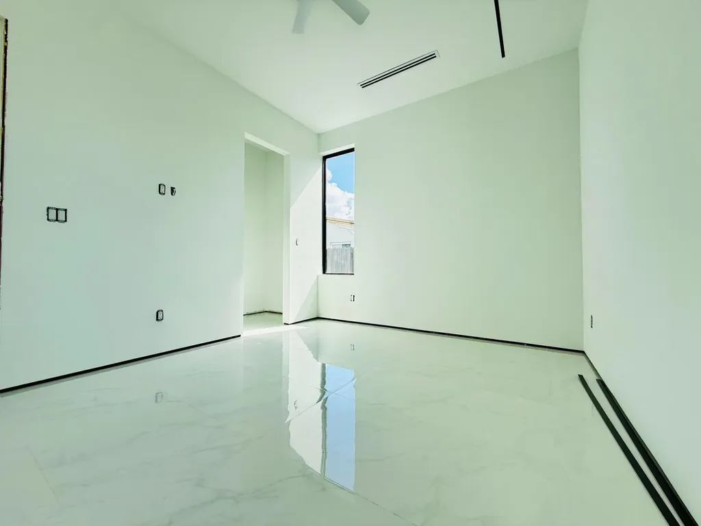 8966 SW 40th Terrace Miami FL 33165