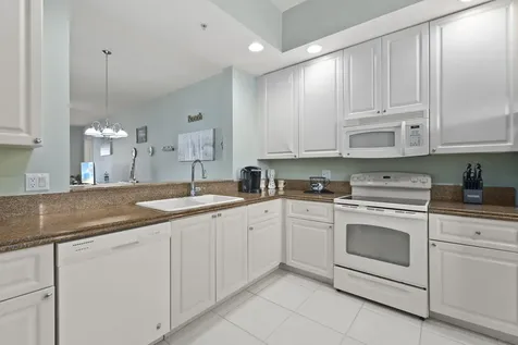 16 Harbour Isle Drive W Fort Pierce FL 34949