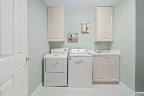 16 Harbour Isle Drive W Fort Pierce FL 34949