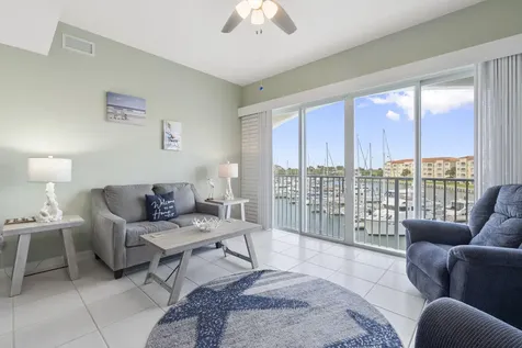 16 Harbour Isle Drive W Fort Pierce FL 34949