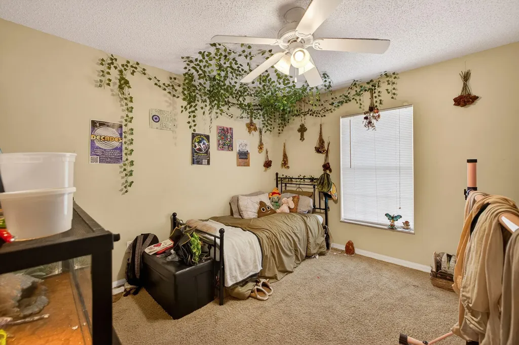 1525 SW Falmouth Avenue Port St Lucie FL 34953