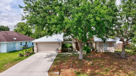 1525 SW Falmouth Avenue Port St Lucie FL 34953