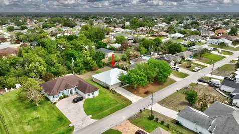 1525 SW Falmouth Avenue Port St Lucie FL 34953