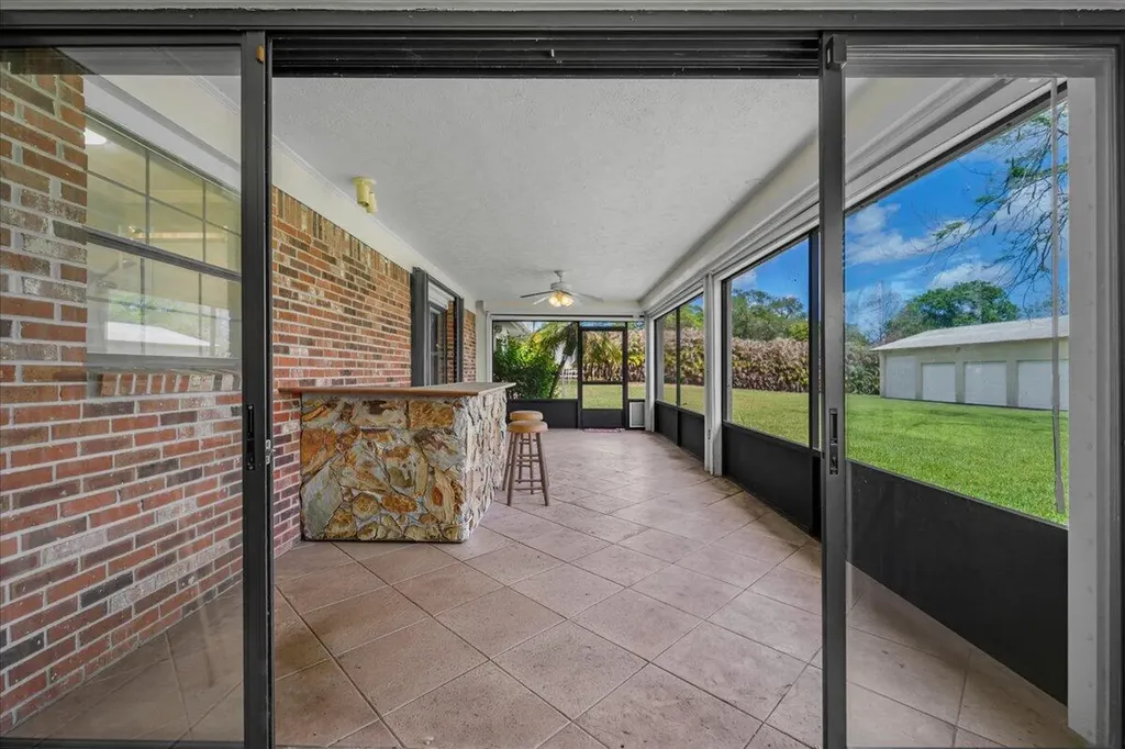 2531 River Road Moore Haven FL 33471