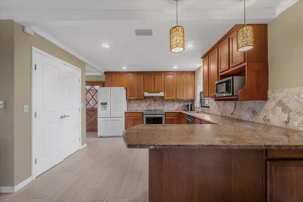 2531 River Road Moore Haven FL 33471