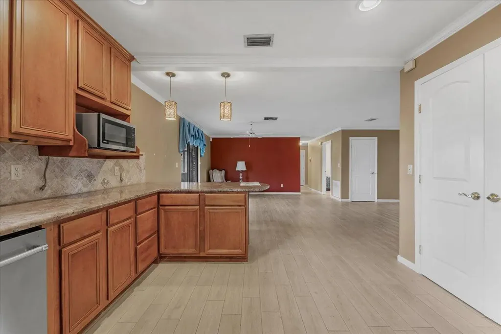 2531 River Road Moore Haven FL 33471