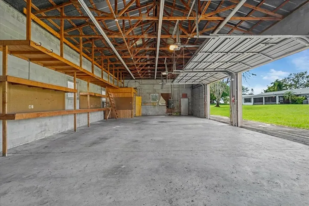 2531 River Road Moore Haven FL 33471
