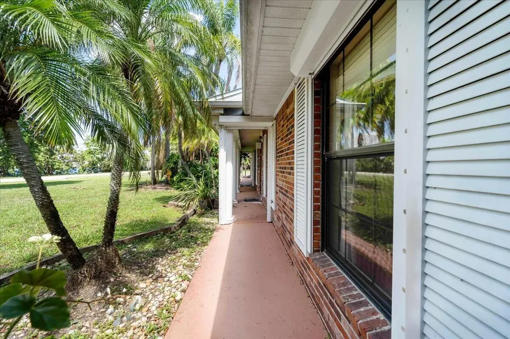 2531 River Road Moore Haven FL 33471