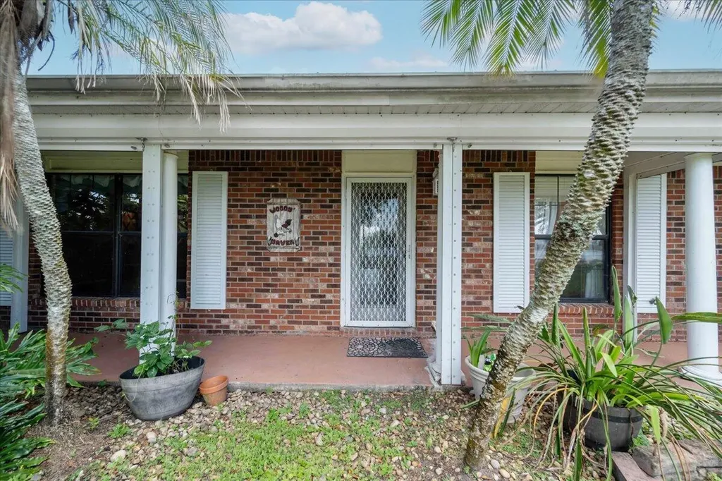 2531 River Road Moore Haven FL 33471