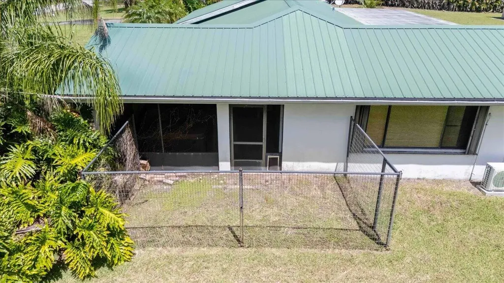2531 River Road Moore Haven FL 33471