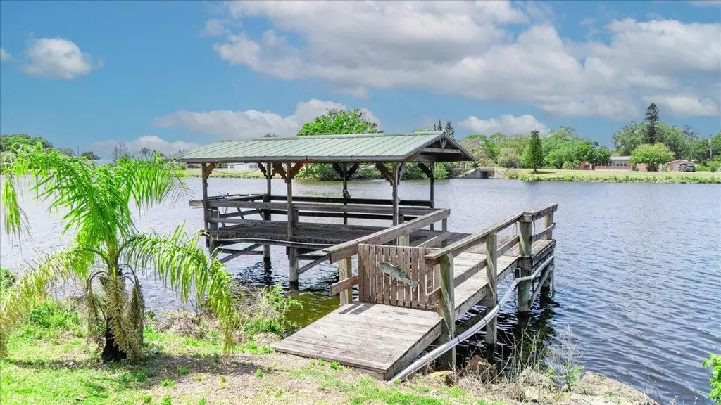 2531 River Road Moore Haven FL 33471