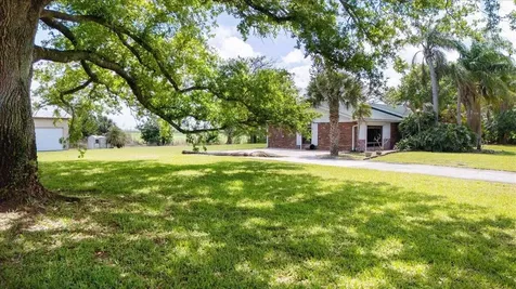 2531 River Road Moore Haven FL 33471