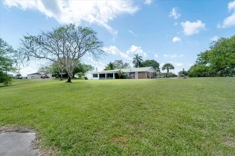 2531 River Road Moore Haven FL 33471