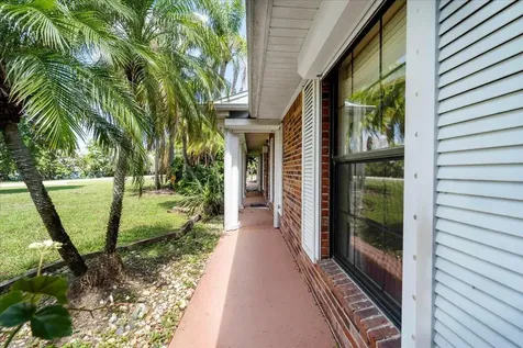 2531 River Road Moore Haven FL 33471
