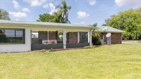 2531 River Road Moore Haven FL 33471