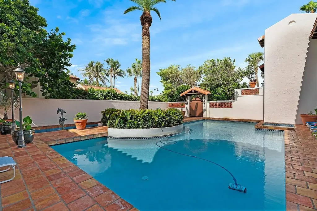 1 Ocean Lane Manalapan FL 33462