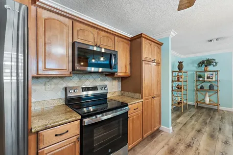 106 Chapel Lane Tequesta FL 33469